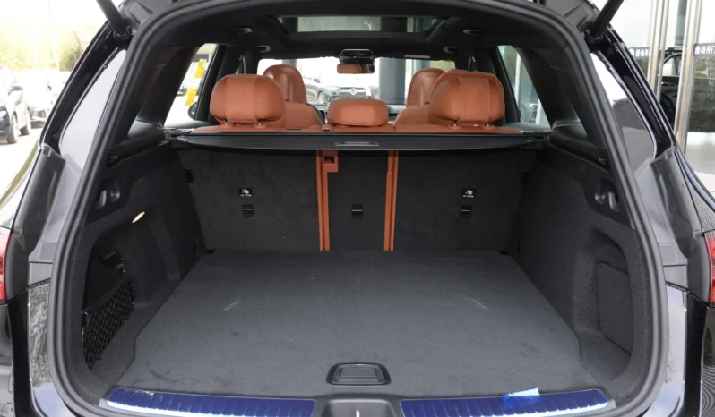 
								Mercedes-Benz GLC full									