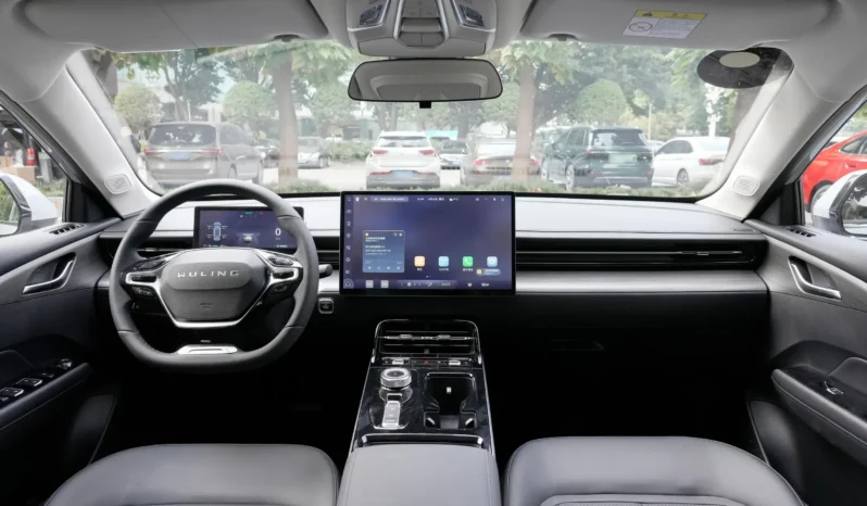 
								Wuling Xingguang EV full									